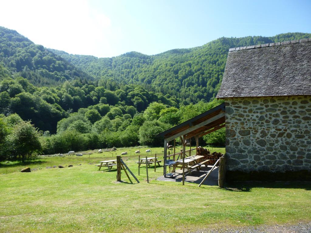 Les Chalets De La Foret D'Issaux Osse-en-Aspe 객실 사진